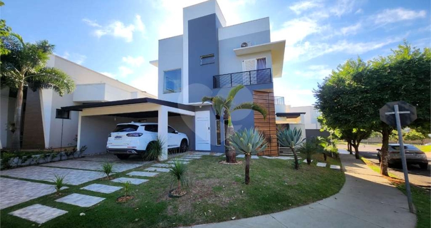 Casa com 3 quartos à venda em Residencial Village Damha - SP