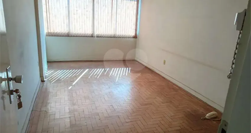 Apartamento com 2 quartos à venda ou para locação em Centro - SP