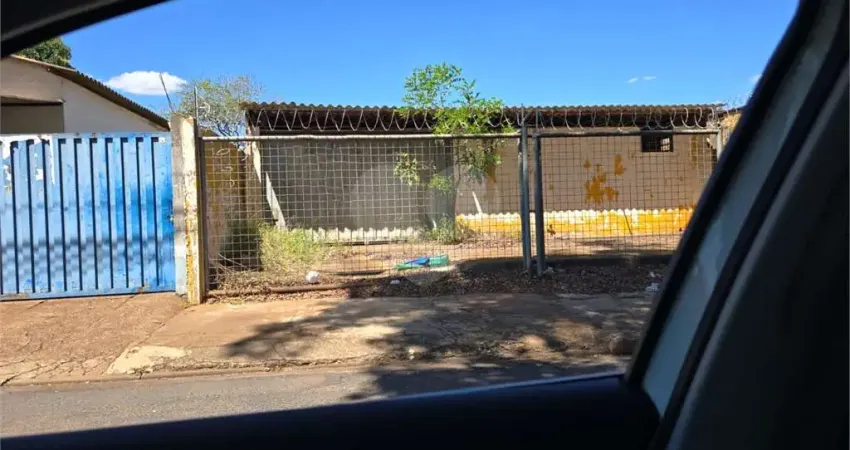 Barracão / Galpão / Depósito à venda no Jardim Arco-Íris, Araraquara 