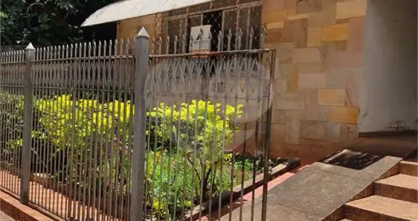 Casa com 3 quartos à venda no Centro, Araraquara 