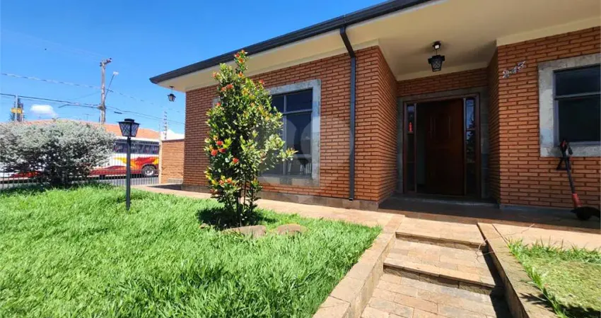 Casa comercial à venda no Jardim Europa (Vila Xavier), Araraquara 