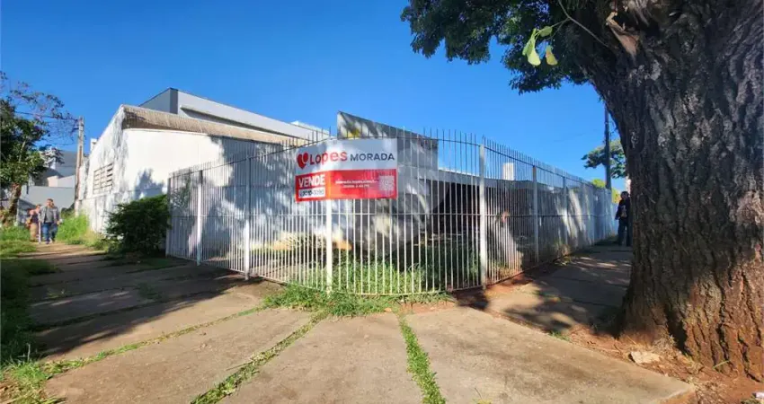 Casa comercial à venda no Jardim Primavera, Araraquara 