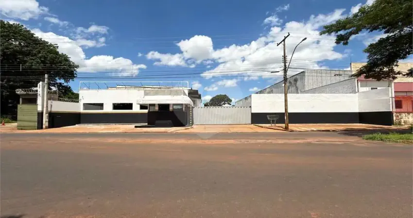 Barracão / Galpão / Depósito para alugar no Jardim Arco-Íris, Araraquara 
