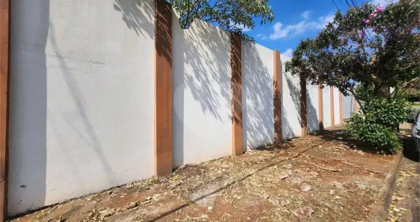 Terreno comercial à venda no Jardim Imperador, Araraquara 