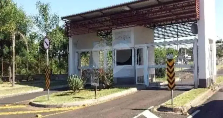 Terreno em condomínio fechado à venda no Jardim Marialice, Araraquara
