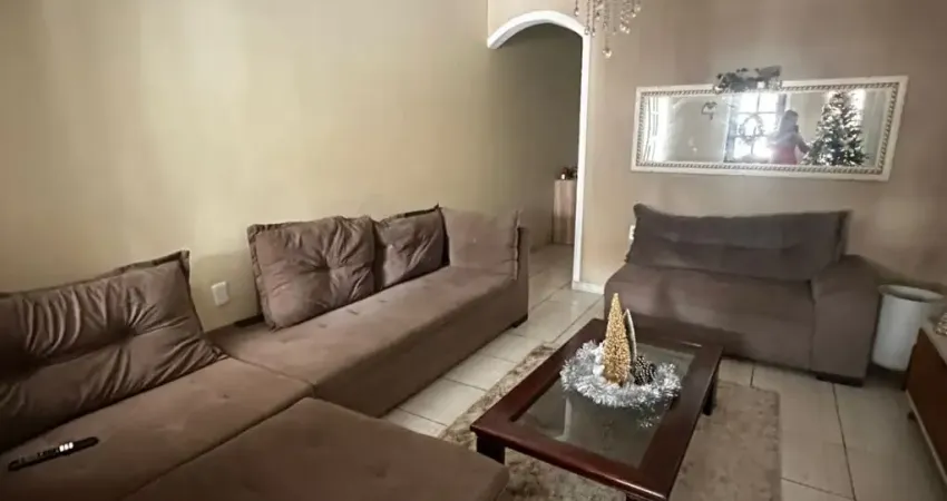 Vendo excelente Casa com 3 Quartos à venda - Marambaia