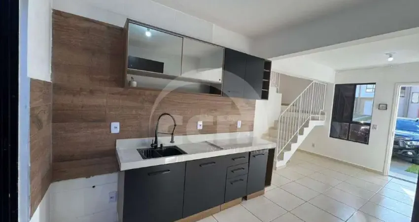 Sobrado à venda, 2 quartos, 2 vagas, Jardim Carvalho - Ponta Grossa/PR