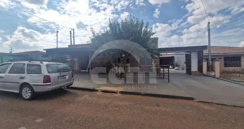 Oportunidade imperdível: ponto comercial com residência em bairro valorizado!