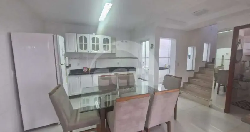 Sobrado Semi Mobiliado para Locação no Bairro Órfãs!