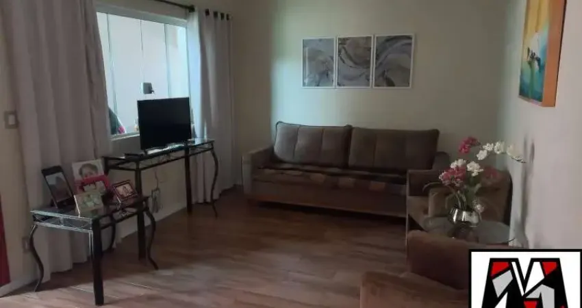 Casa térrea na Vila Progresso, com três suítes permuta por apartamento, financiável.