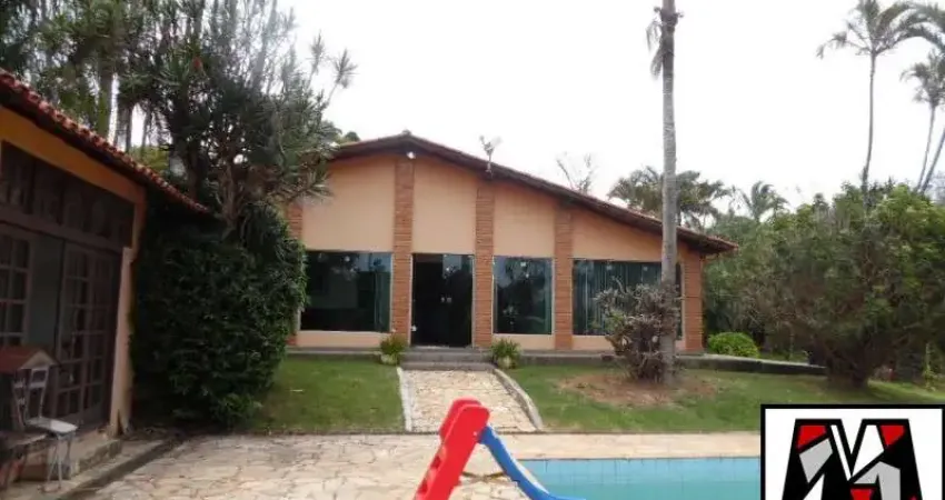 Chácara Morada Mediterrânea, 04 dormiórios, piscina, estuda permuta.