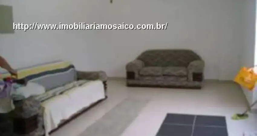 Novo, oportunidade, área com 05 pavimentos, estuda propostas.