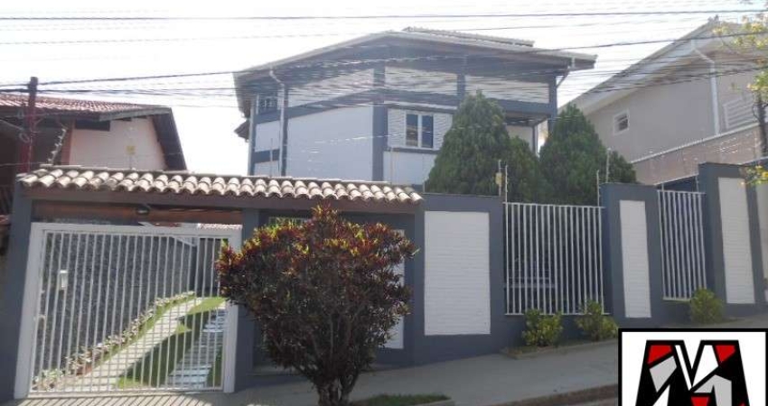 Casa Jardim Paulista II, com 3 dormitórios,  4 vagas. Excelente estado