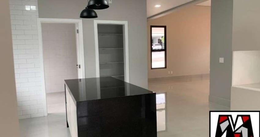 Casa totalmente Térrea em Condomínio Fechado, nova, alto padrão, com piscina