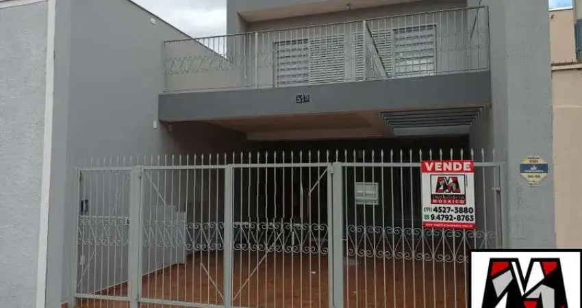 Casa a venda no Vianelo fins residenciais ou comerciais, parte alta, excelente localização, ótimo estado de conservação.