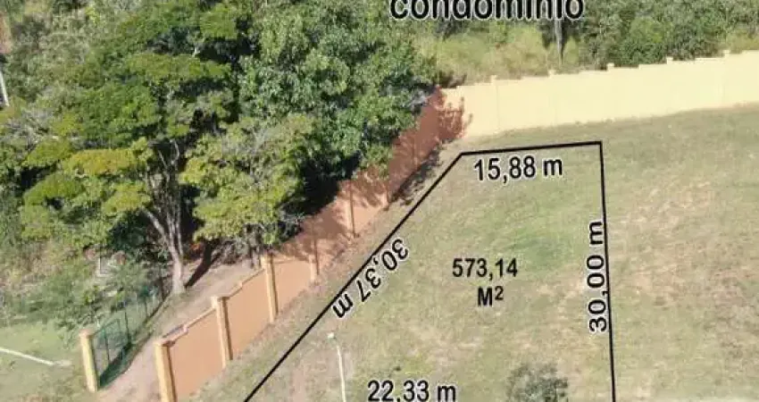 Alphaville, terreno em condomínio fechado de alto padrão com lazer total