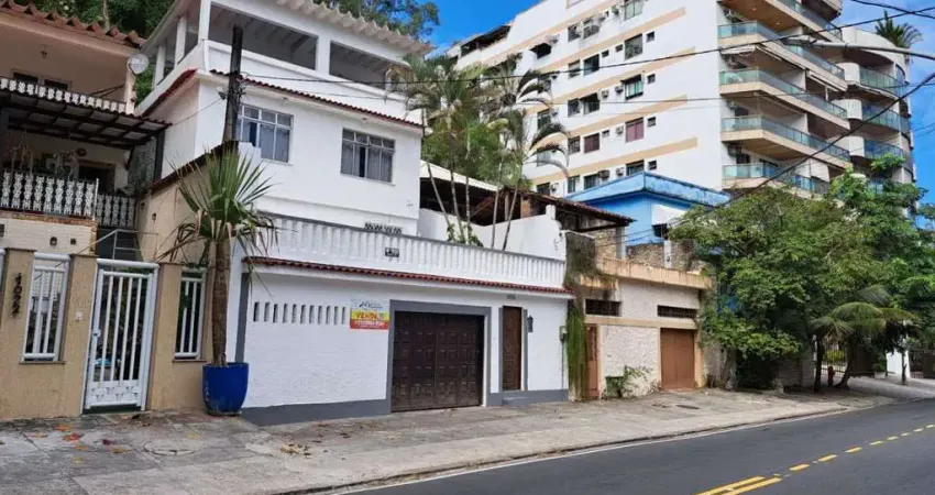Casa para Locação em Rio de Janeiro, Freguesia (Jacarepaguá), 3 dormitórios, 2 banheiros, 2 vagas