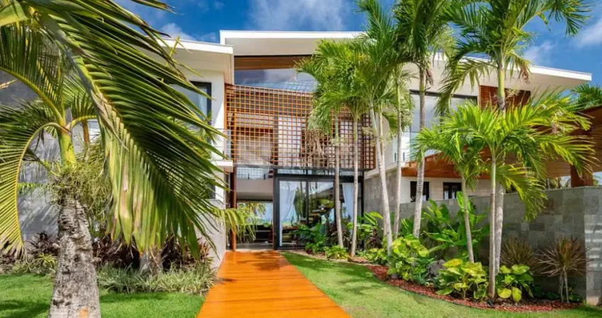 Casa moderna de 8 suítes à beira-mar na Praia do Forte