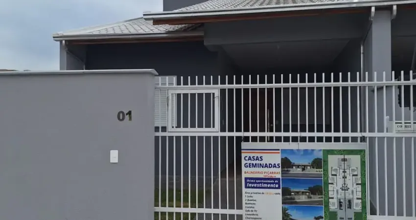LINDA CASA A POUCOS METROS DA PRAIA NO ITACOLOMI