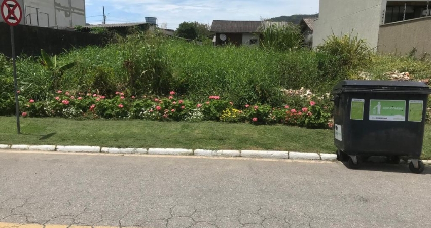 Terreno à venda na Rua Antônio Dias de Oliveira, Nova Esperança, Balneário Camboriú