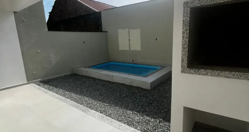 Casa com 3 quartos à venda na Avenida Nereu Ramos, 390, Itacolomi, Balneário Piçarras