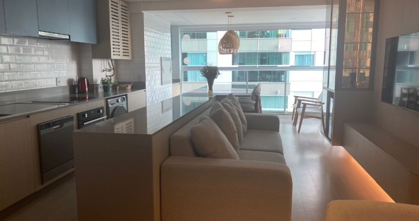 APARTAMENTO DOS SONHOS PE NA AREIA COM TRES QUARTOS