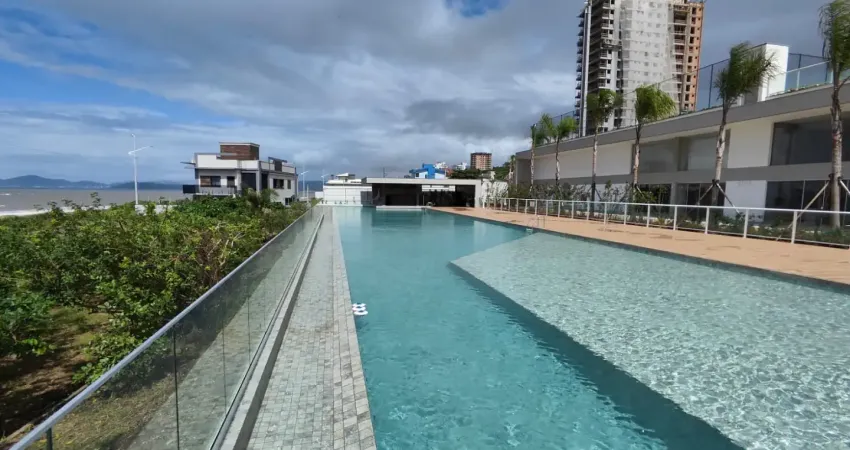 Apartamento pe na areia com uma mega estrutura de lazer , com valor abaixo de mercado