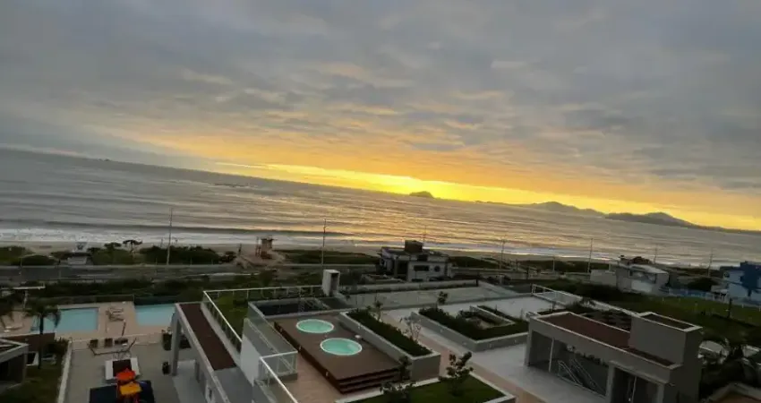 Apartamento 4 quartos frente mar em um home club pe na areia com um mega lazer