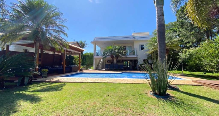 Linda Casa Mobiliada com 03 suítes para alugar, 264 m² por R$ 11.900/mês - Terras de Itaici - Indaiatuba/SP