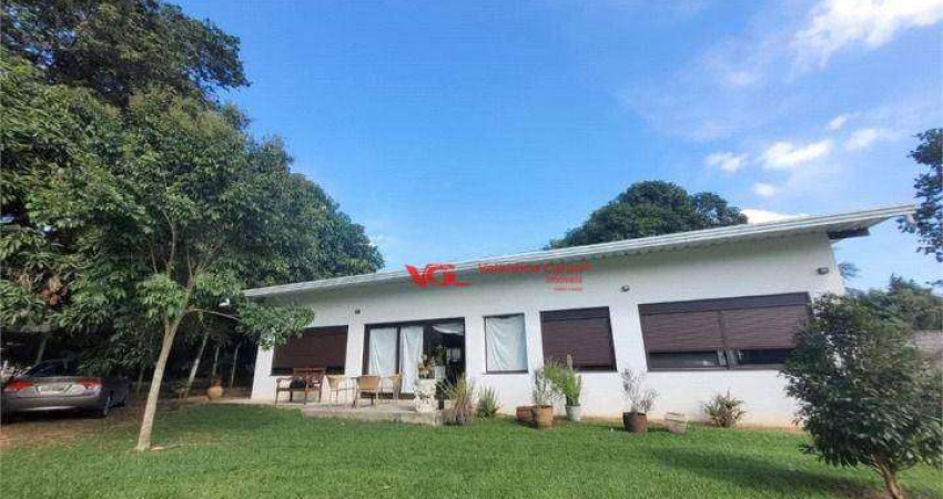 Excelente Chácara com 3 dormitórios à venda, 3000 m² por R$ 1.750.000 - Vale das Laranjeiras - Indaiatuba/SP