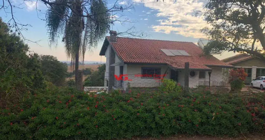 Ótima Chácara com 3 dormitórios à venda, 2760 m² por R$ 1.800.000 - Vale das Laranjeiras - Indaiatuba/SP