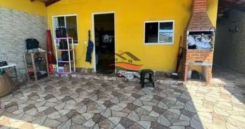 Casa à venda no bairro Getuba - Caraguatatuba/SP