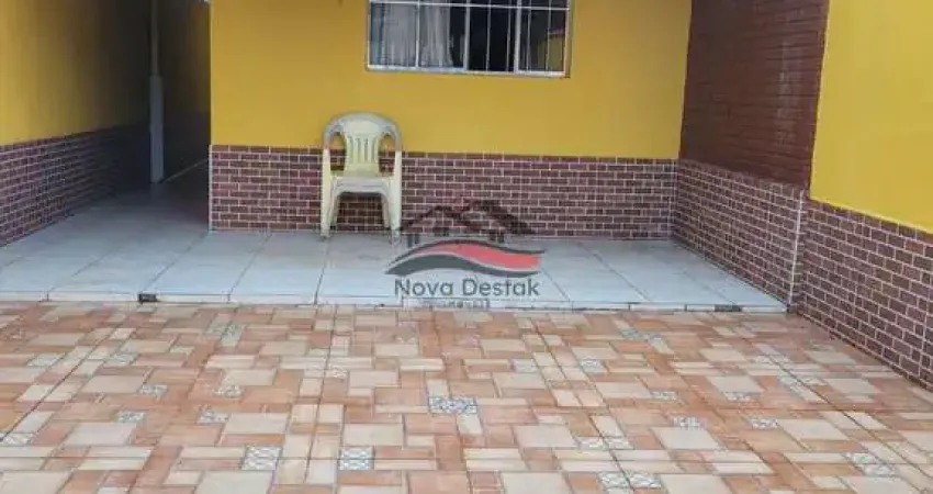 Casa com 2 dormitórios e piscina no Massaguaçu, Caraguatatuba-SP