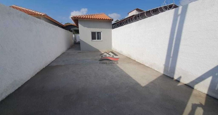 Casa para Venda em Caraguatatuba, Balneário dos Golfinhos, 2 dormitórios, 1 suíte, 2 banheiros, 4 vagas de garagem