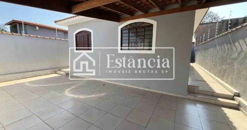 Casa para Venda em Brotas, Planalto, 4 dormitórios, 2 banheiros, 2 vagas