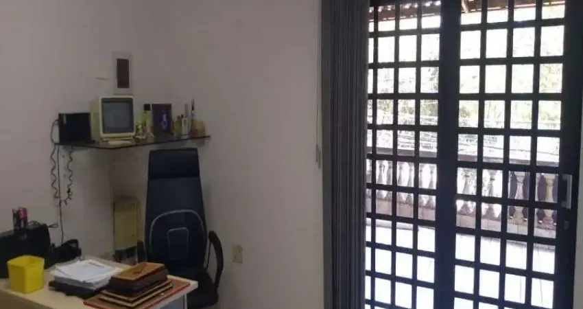 Casa com 3 quartos à venda na Rua Paulo Novais, 804, Vila Vitória, Santo André