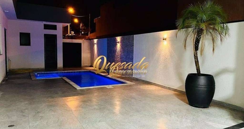 Casa térrea nova, à venda, 3 suítes, piscina, planejados, Condomínio Piemonte, Indaiatuba.