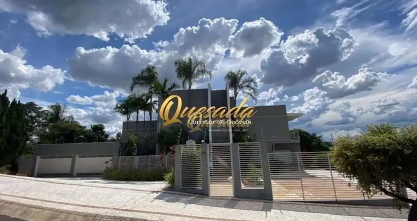 Sobrado à venda, 5 suítes, escritório, piscina, SPA, Terras de Itaici, Indaiatuba.