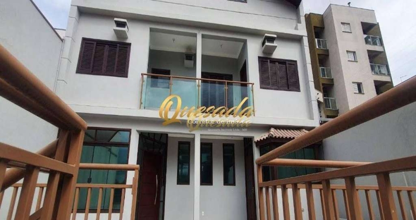 Sobrado à venda, 3 quartos, escritório, área gourmet, Jardim Santiago, Indaiatuba.