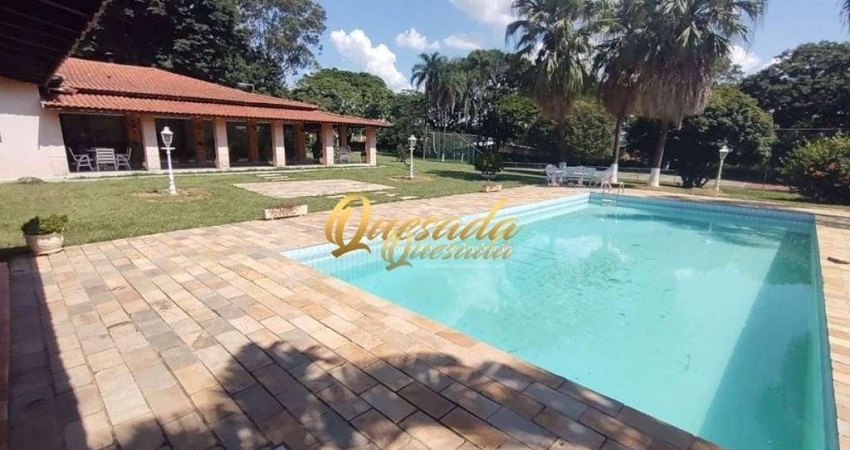 Chácara à venda, 4 suítes, piscina, quadra, Recanto Campestre de Viracopos, Indaiatuba.