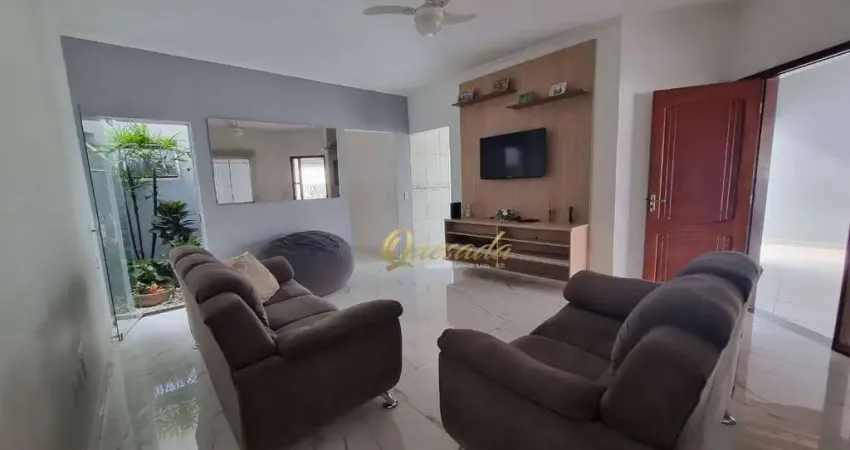Casa térrea semi nova á venda, 3 quartos, edícula, área gourmet, Jardim Regente, Indaiatuba.