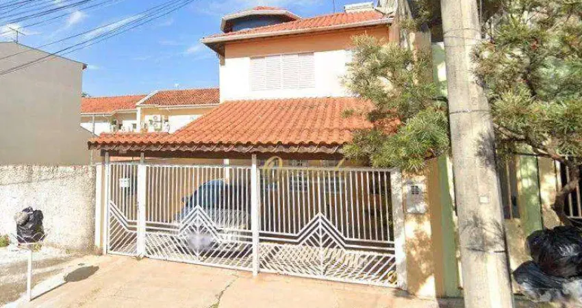 Sobrado à venda, 4 quartos, 2 suítes, quintal, Jardim Valença, Indaiatuba.