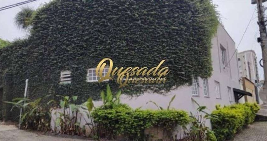 Casa assobradada à venda, 2 dormitórios, piscina, quintal amplo, Jardim Santiago, Indaiatuba.