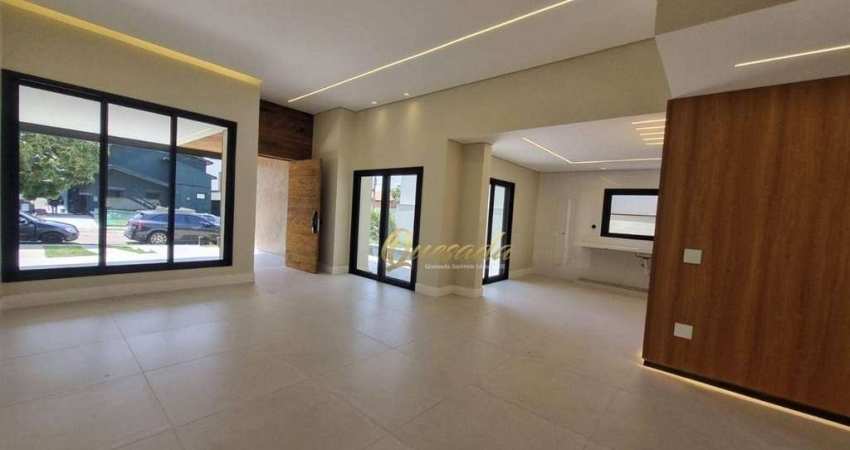Sobrado novo à venda, 3 suítes, planejados, piscina, Condomínio Alto de Itaici, Indaiatuba.