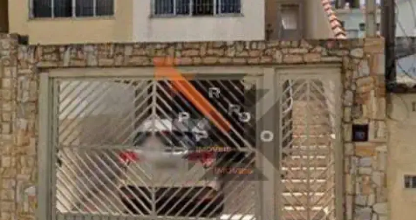Sobrado reformado com 130m², 3 dorms com 1 Suíte, Sala de Estar, Sala de Jantar, Cozinha, Área de Serviços, 3 Banheiros, 3 vagas