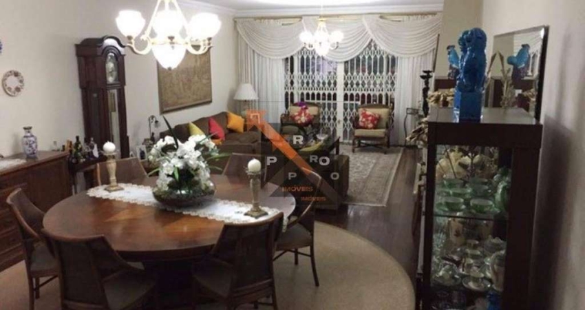 SOBRADO ALTO PADRÃO - 500M² TERRENO - 423M² CONSTRUÍDOS - 4 SUÍTES 6 VAGAS - JARDIM - QUINTAL - FARTO COMÉRCIO - LOCALIZAÇÃO NOBRE - BROOKLIN VELHO