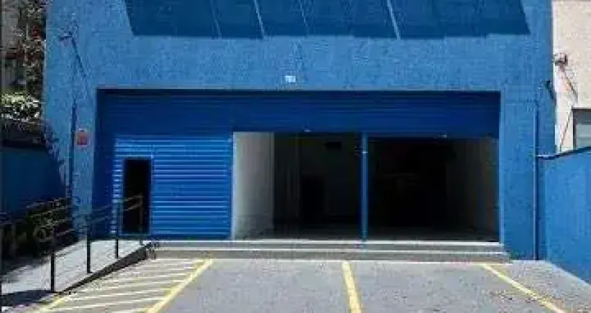 SALÃO - GALPÃO - COMERCIAL - VÃO LIVRE - PÉ DIREITO 3,90M² - VESTIÁRIO PCD - RAMPA ACESSIBILIDADE - REFEITÓRIO - ELEVADOR DE CARGA - 2 VAGAS