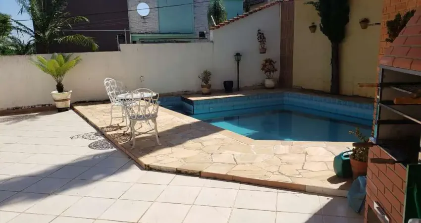 Casa 3 dormitórios para Venda em Atibaia, Jardim das Flores, 3 dormitórios, 1 suíte, 3 banheiros, 3 vagas
