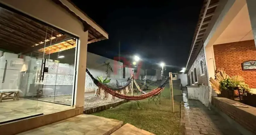 Casa em Condomínio para Locação em Atibaia, Chácaras Maringá, 3 dormitórios, 1 suíte, 2 banheiros, 3 vagas