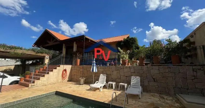 Casa 3 dormitórios para Locação em Atibaia, Condomínio Residencial Shamballa III, 3 dormitórios, 3 suítes, 5 banheiros, 4 vagas